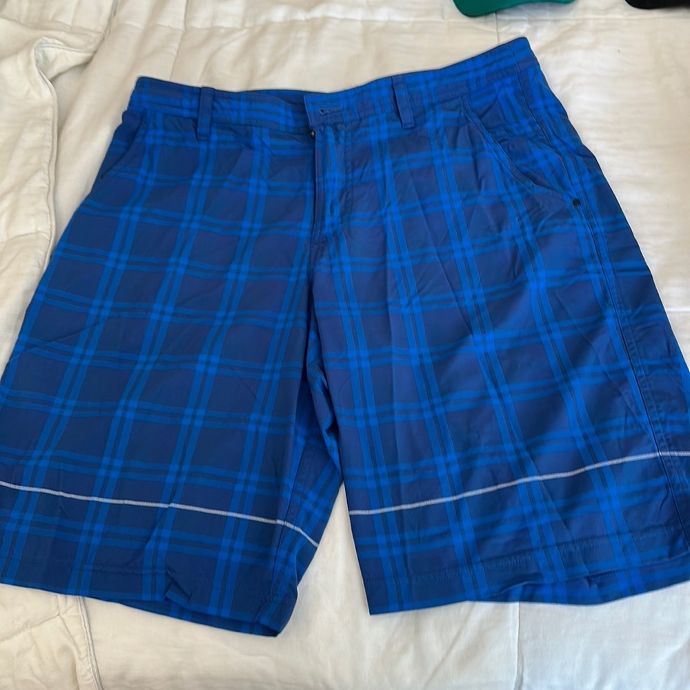 Men’s Lululemon shorts